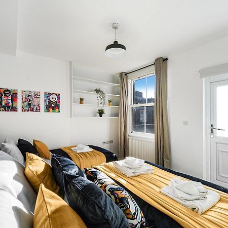 Boutique Central Hackney Abode - Balcony - Sleeps 6 Apartment ลอนดอน ภายนอก รูปภาพ